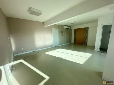 Conjunto Comercial / Sala à venda, 46m² no Centro, Balneário Camboriú