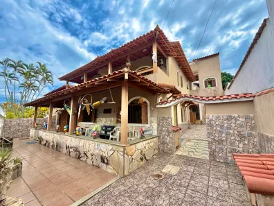 Casa de Condomínio com 5 Quartos à venda, 400m² no Hospício, Araruama