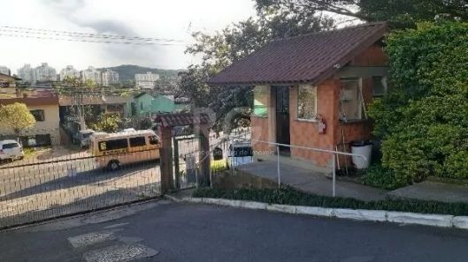 Terreno / Lote / Condomínio à venda, 293m² no Cavalhada, Porto Alegre