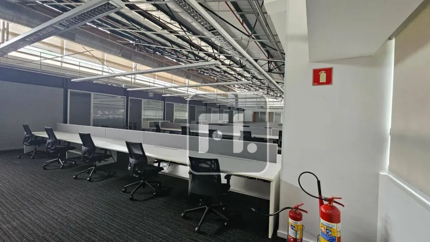 Foto do imóvel - Sala/Conjunto/Escritório para alugar com 108 vagas na garagem, 18 banheiros e ar-condicionado.