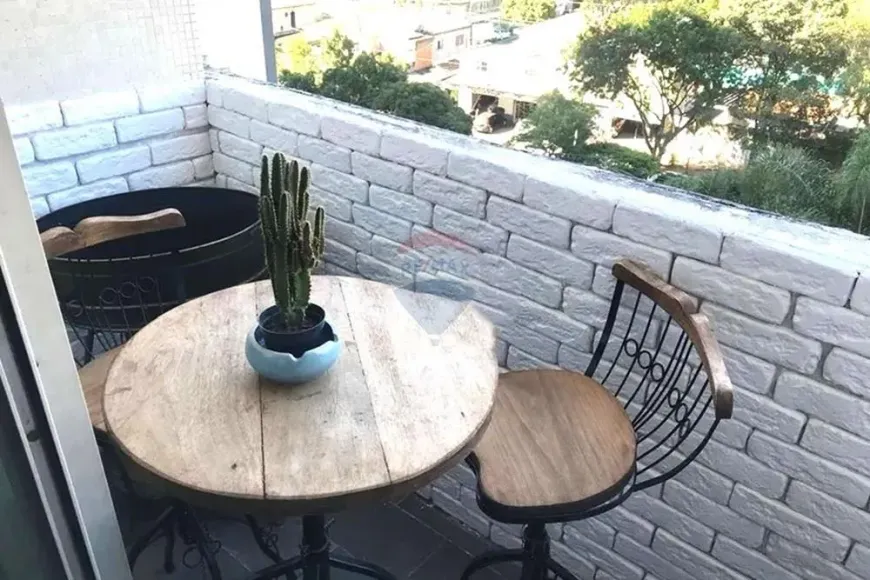 Foto do imóvel - Apartamento para alugar com 2 quartos, 1 banheiro, 1 vaga na garagem e mobiliado em
