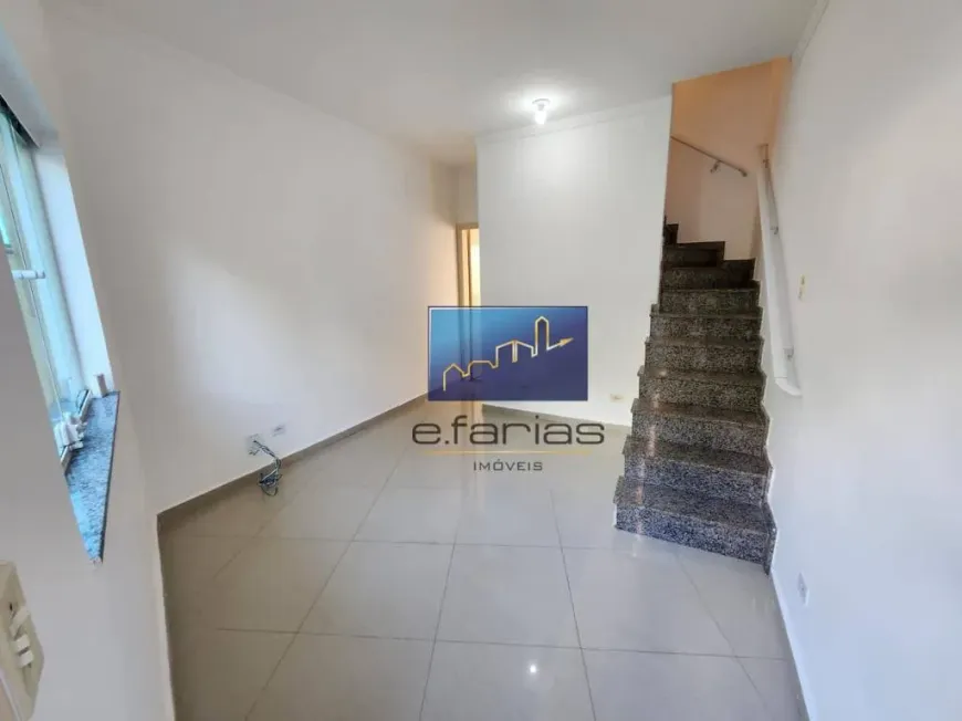 Foto do imóvel - Sobrado para alugar com 3 quartos, 1 suíte, 120 m², 2 banheiros e 3 vagas próximo ao Metrô Vila.