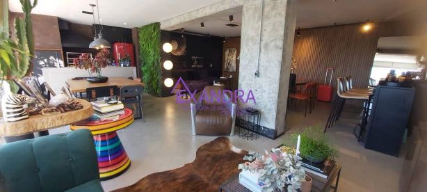 Apartamento com 3 Quartos à venda, 143m² no Vila Gumercindo, São Paulo