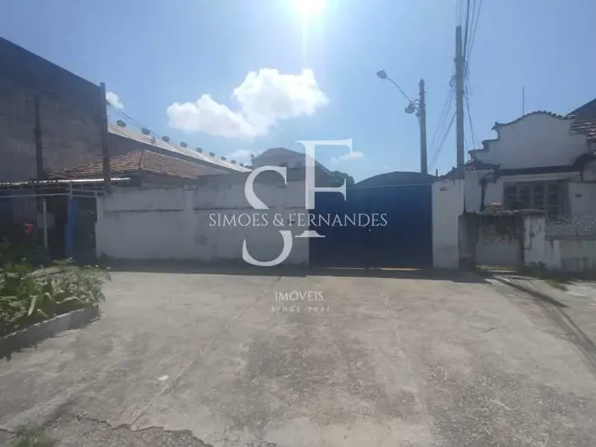 Foto do imóvel - Terreno comercial à venda de 470 m² próximo à Estação Bonsucesso em