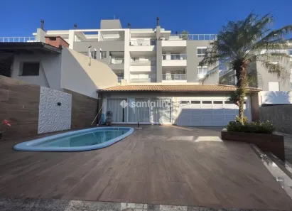 Casa com 3 Quartos para alugar, 250m² no Campeche, Florianópolis