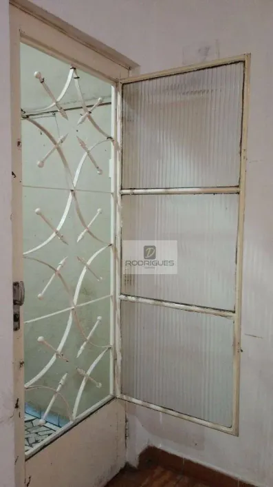 Foto do imóvel - Casa para alugar com 50 m², 2 quartos, 1 banheiro