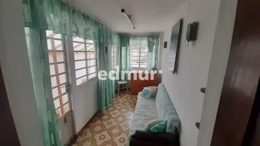 Foto do imóvel - Casa à venda com 3 quartos, 1 suíte, 243 m², 3 banheiros e quintal em