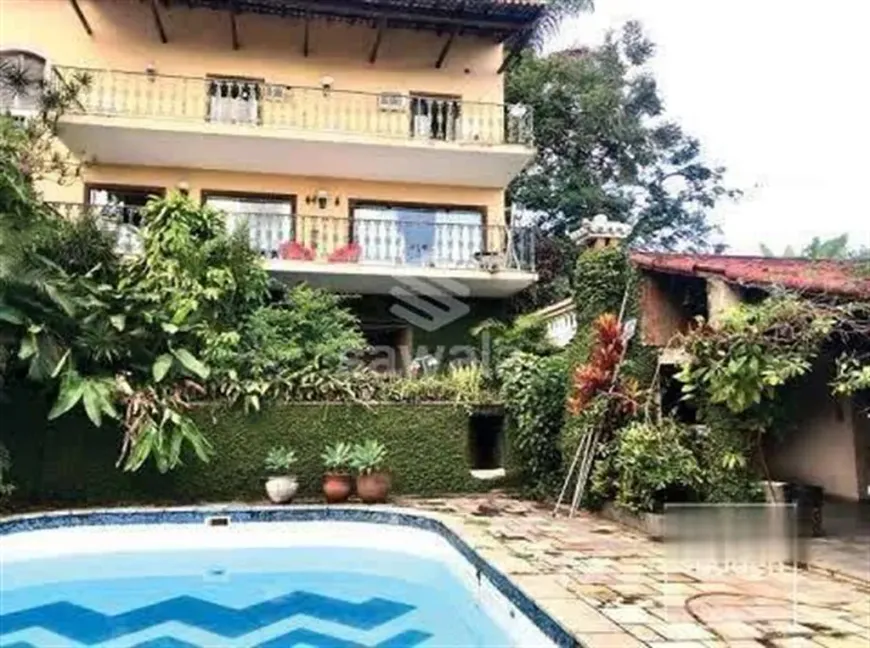 Foto do imóvel - Casa à venda com 4 quartos, 1 suíte, 400 m², 4 banheiros e 4 vagas na garagem em