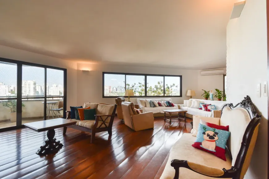 Foto do imóvel - Apartamento à venda com 4 quartos, 4 suítes, 5 banheiros, 4 vagas na garagem, 379 m² e elevador.