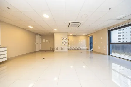 Galpão / Depósito / Armazém à venda, 61m² no Centro, Curitiba