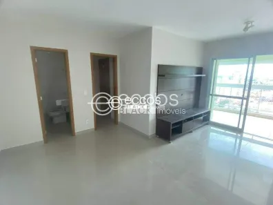 Apartamento com 3 Quartos para alugar, 110m² no Centro, Uberlândia