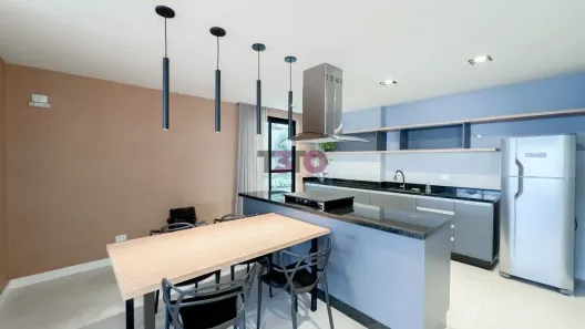 Studio com 1 Quarto para alugar, 20m² no Centro, Curitiba
