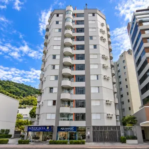Apartamento com 2 Quartos para alugar, 81m² no Centro, Florianópolis