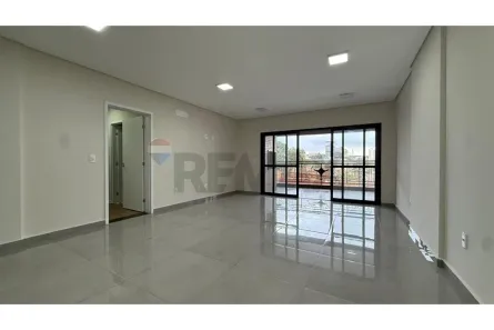 Apartamento com 3 Quartos para alugar, 132m² no Centro, Botucatu
